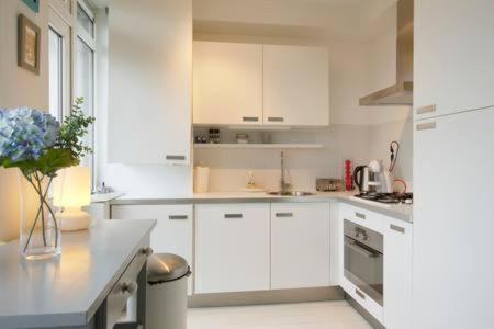 Adam & Eve - Apartment อัมสเตอร์ดัม ภายนอก รูปภาพ